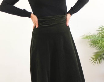 Vintage 70s a line green velvet skirt size XS, 70s high waist midi a line skirt, Boho academy dark forest green velvet skirt, Extra small