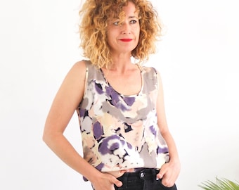 Camiseta sin mangas vintage de los 90 con estampado abstracto morado, blusa retro sin mangas de corte recto de los 90, top vintage grunge para festivales de verano, blusa tie-dye de los 90, talla S - M