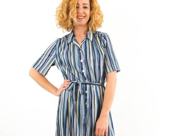 Vintage 70s mod day shirtdress with short sleeve, 70s blue striped collared dress, 70s secretary button up dress, Vintage midi shirtdress, L