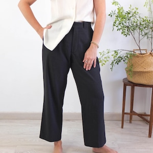 Vintage 80s black wide slacks, 80s retro straight leg trousers unisex, 1980s menswear black business trousers pants, Women Size M L