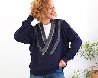 Suéter retrô azul marinho vintage dos anos 90, estilo vovô, suéter folgado com decote em V dos anos 90, suéter vintage Umberto Bilancioni de algodão com tranças, fabricado na Itália.