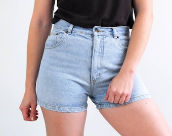 Vintage light blue shorts jeans, Vintage high waist shorts jeans, Vintage women denim shorts, 90s shorts jeans size M, W28 shorts