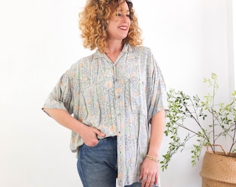 Vintage 90s men abstract button up shirt, 1990s retro button down shirt for men, Artsy abstract print shirt short sleeve collared Streetwear