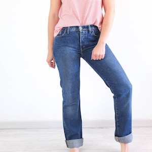 Vintage 90s low rise straight leg jeans, 1990s Y2K blue straight jeans, Casual 90s low waist regular fit jeans, Streetstyle jeans size M