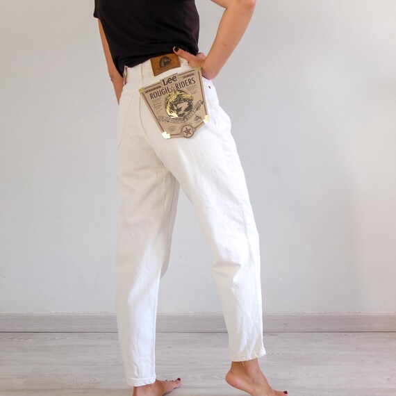 Vintage Lee white mom jeans, Vintage 80s tapered … - image 2