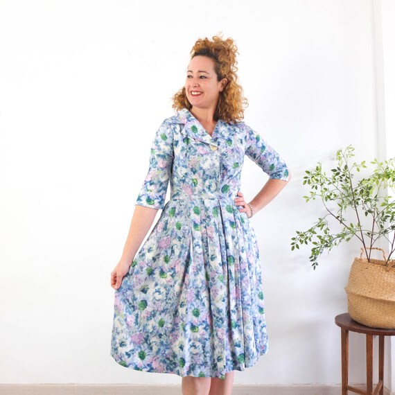 Vintage 40s 50s Floral Fit and Flare Dress, 1950s Rayon Floral Pleated Dress, 50s Collared Shirtwaist Dress Blue Floral Watercolor, Medium