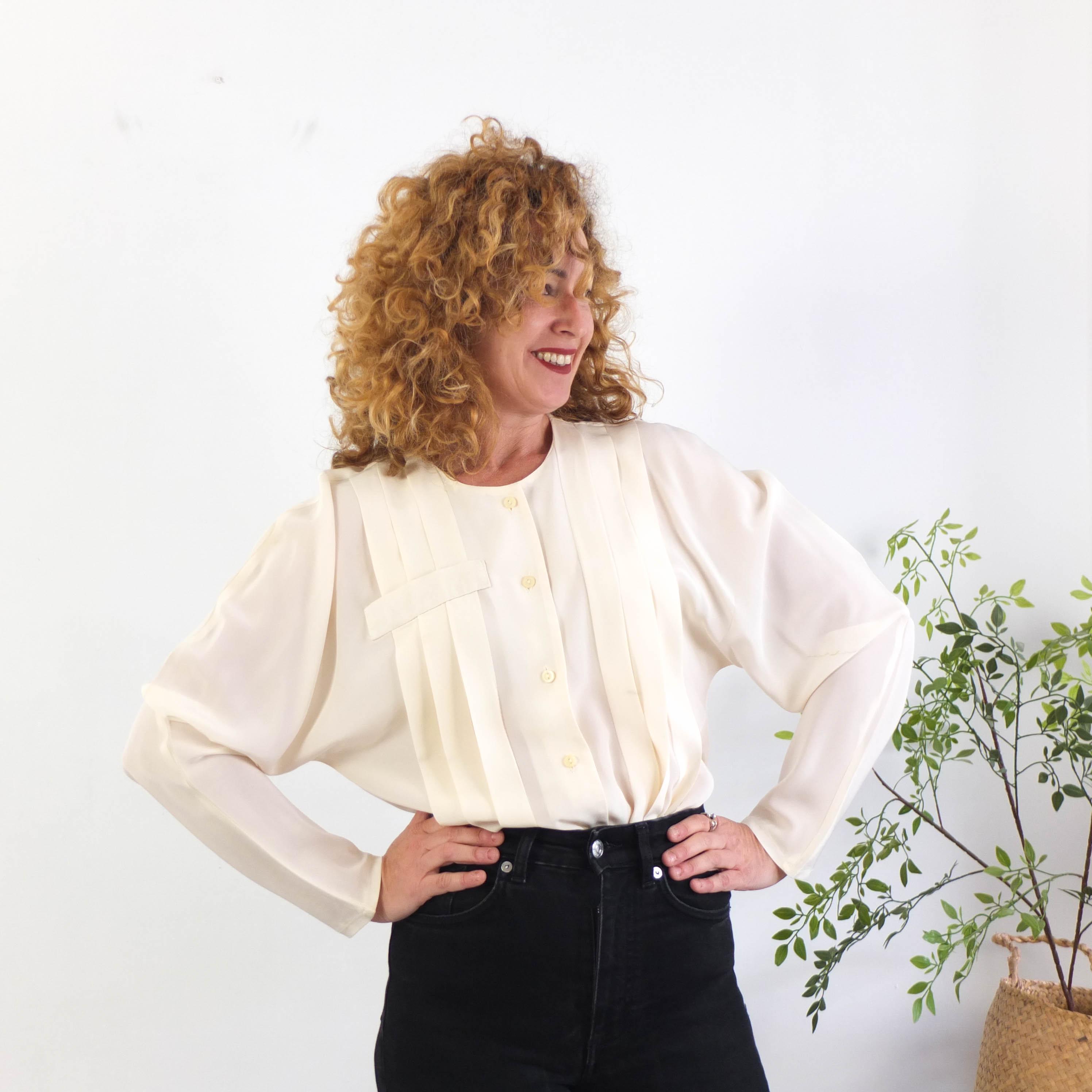 美品 Veritecoeur / BACK BUTTON BLOUSE il_fullxfull.7133197425_k3d7.jpg