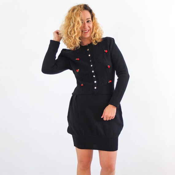 RebecaVintageShop Vintage 90s Black Long Sleeve Knit Dress, Vintage Black Mini Wool Dress, Vintage Bubble Dress, Vintage Y2k Preppy Knit Jumper Dress Roses