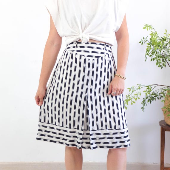 Vintage 80s Abstract Midi Skirt Size Large, 80s White Geometric