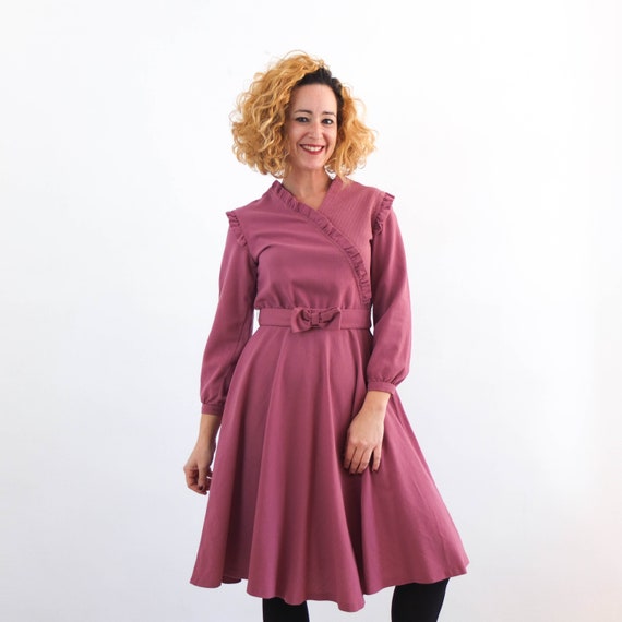 Vintage 70s midi fit and flare dress, 70s dusty pink dress, Vintage swing dress, 70s ladies long sleeve dress, 70s ruffled dress bow belt, S