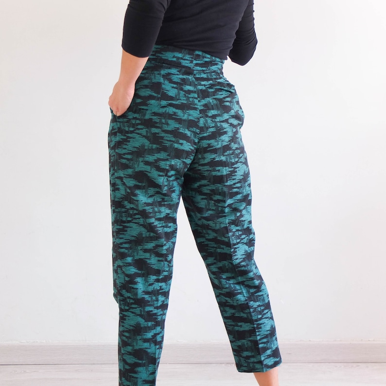 Vintage funky retro pants 80s black green abstract print pants 80s tapered ankle pants size small Vintage 80s high waist baggy pants