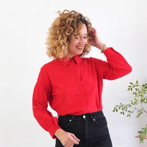 Vintage 70s red button up shirt, 1970s disco shirt for women, 70s retro collared shirt long sleeve, Plain red polyester button shirt, M L image 4