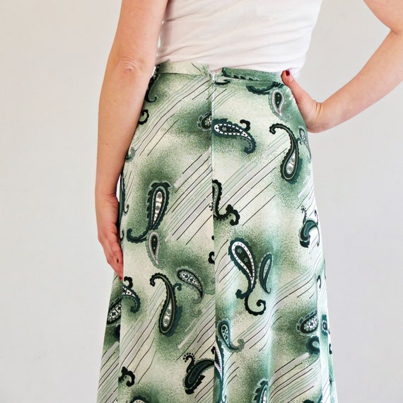 Vintage 70s mod paisley skirt plus size, 70s gree… - image 6