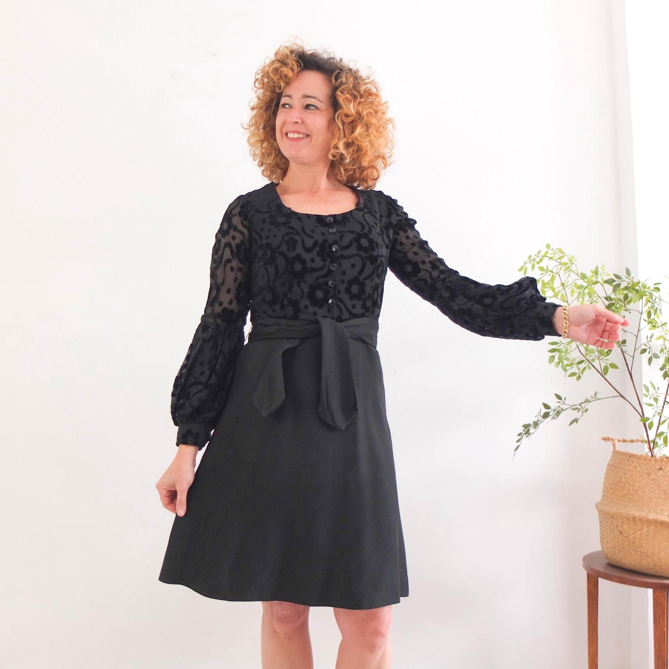 Vintage 60s Black velvet mini dress, 60s Black mini mod dress, 1960s puff sleeve babydoll dress, 60s evening cocktail go go twiggy dress, M Vintage 60s Black velvet mini dress, 60s Black mini mod dress, 1960s puff sleeve babydoll dress, 60s evening cocktail go go twiggy dress, M