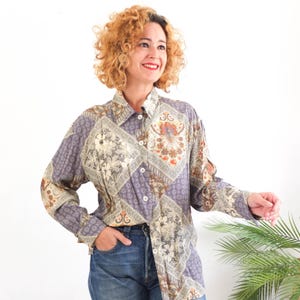 Vintage 90er Jahre Batik Paisley Bluse, Boho Langarm Button Up, 1990s Buntes Oversized Button Shirt, Grösse M L