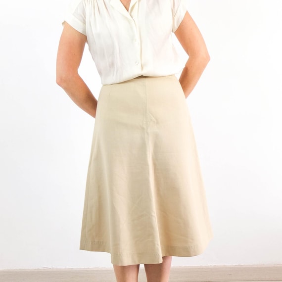 Vintage 70s beige a-line midi skirt 25" size, 1970s high waist preppy skirt, Minimalist classic midi skirt, Vintage beige tan circle skirt S