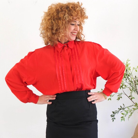 Vintage 80s red button down blouse, 80s red satin pleated blouse, Vintage  formal secretary button blouse, Red plain elegant button top, L XL