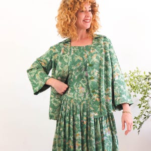 Conjunto vintage de los años 80 con vestido y chaqueta floral, conjunto de dos piezas de vestido de verano con chaqueta ligera de los años 80, traje de cárdigan a juego de los años 80 XL 2XL imagen 5