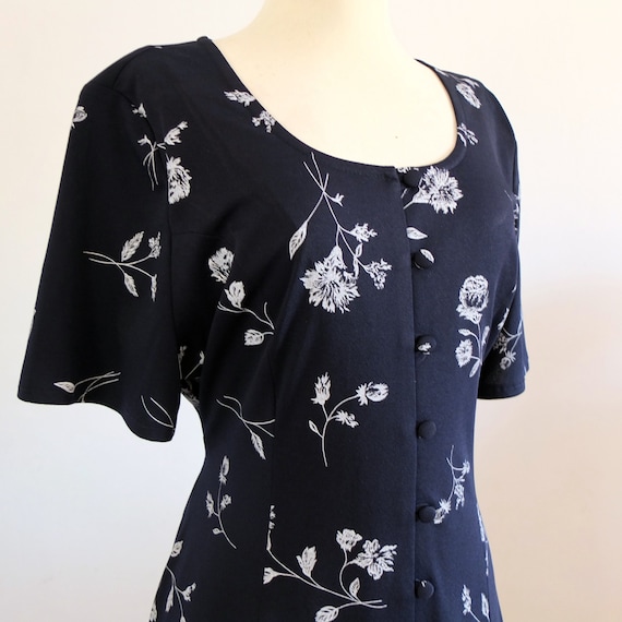 Plus Size Floral Print Button Down Maxi Dress Plus Size Floral Print Button Down Maxi Dress