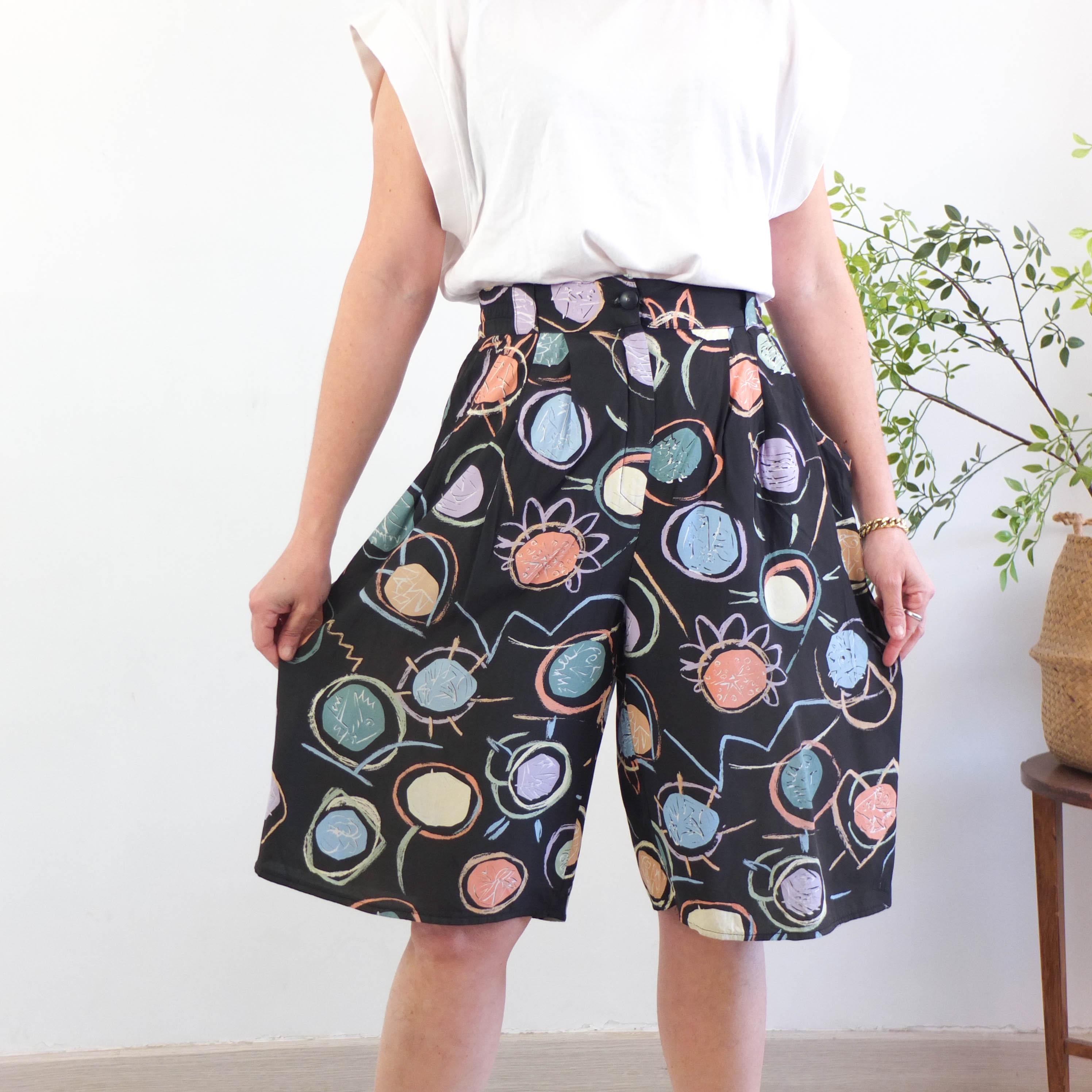 Vintage 80s Black Abstract Shorts, Vintage Retro Wide Leg Shorts