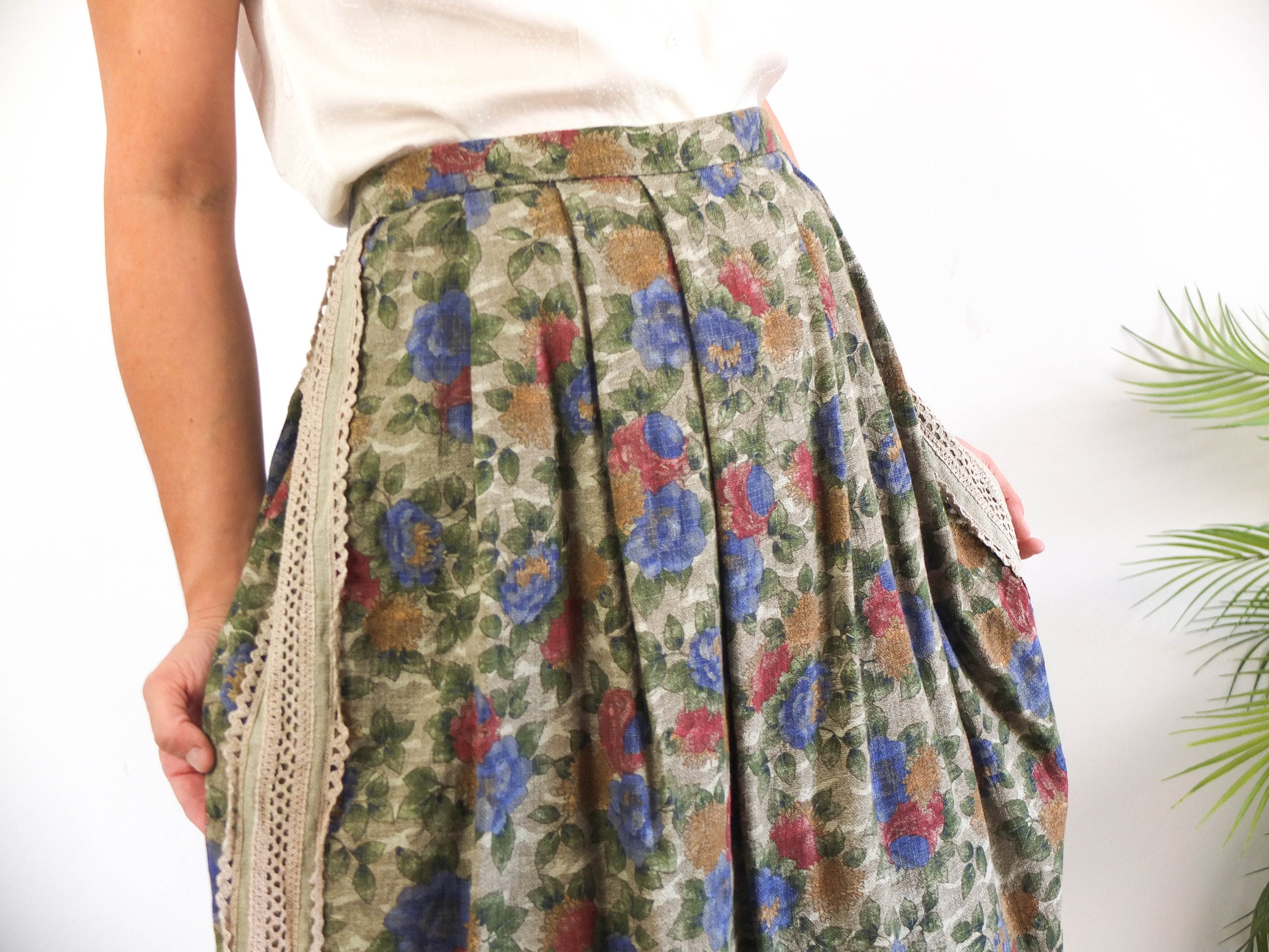 Vintage 80s Floral Tapestry Midi Skirt, Vintage Cotton Floral Folk Skirt, 80s Warm Winter Cottagecore Skirt Plus Size, Boho Skirt Size L XL - Etsy Vintage 80s Floral Tapestry Midi Skirt, Vintage Cotton Floral Folk Skirt, 80s Warm Winter Cottagecore Skirt Plus Size, Boho Skirt Size L XL - Etsy
