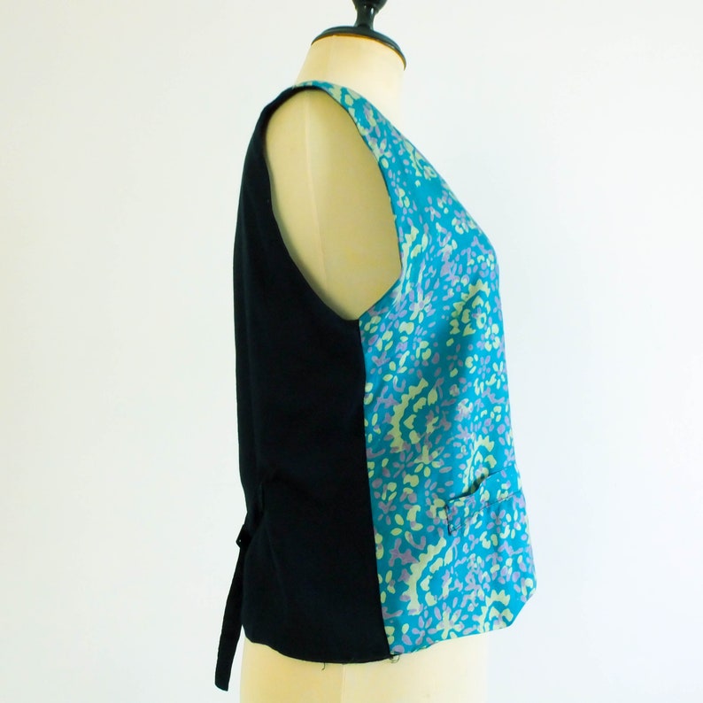 Vintage silk vest waistcoat S M Vintage 90s silk boho vest Vintage green black blocked folk vest Vintage green ethnic print vest unixes