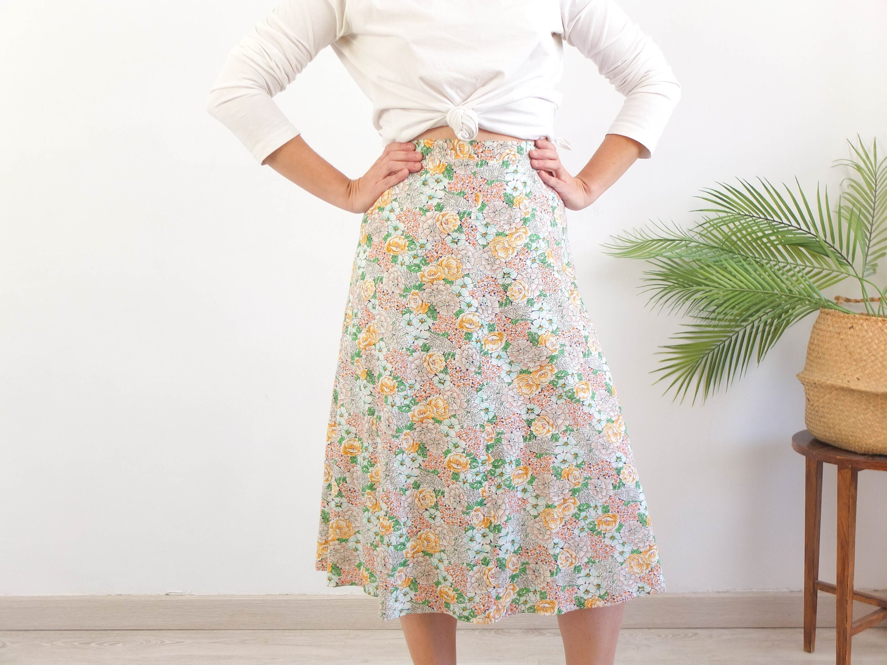 スカート 70s flower printed quilting long skirt Vintage 70s A-line Maxi Skirt in Floral Print - Etsy