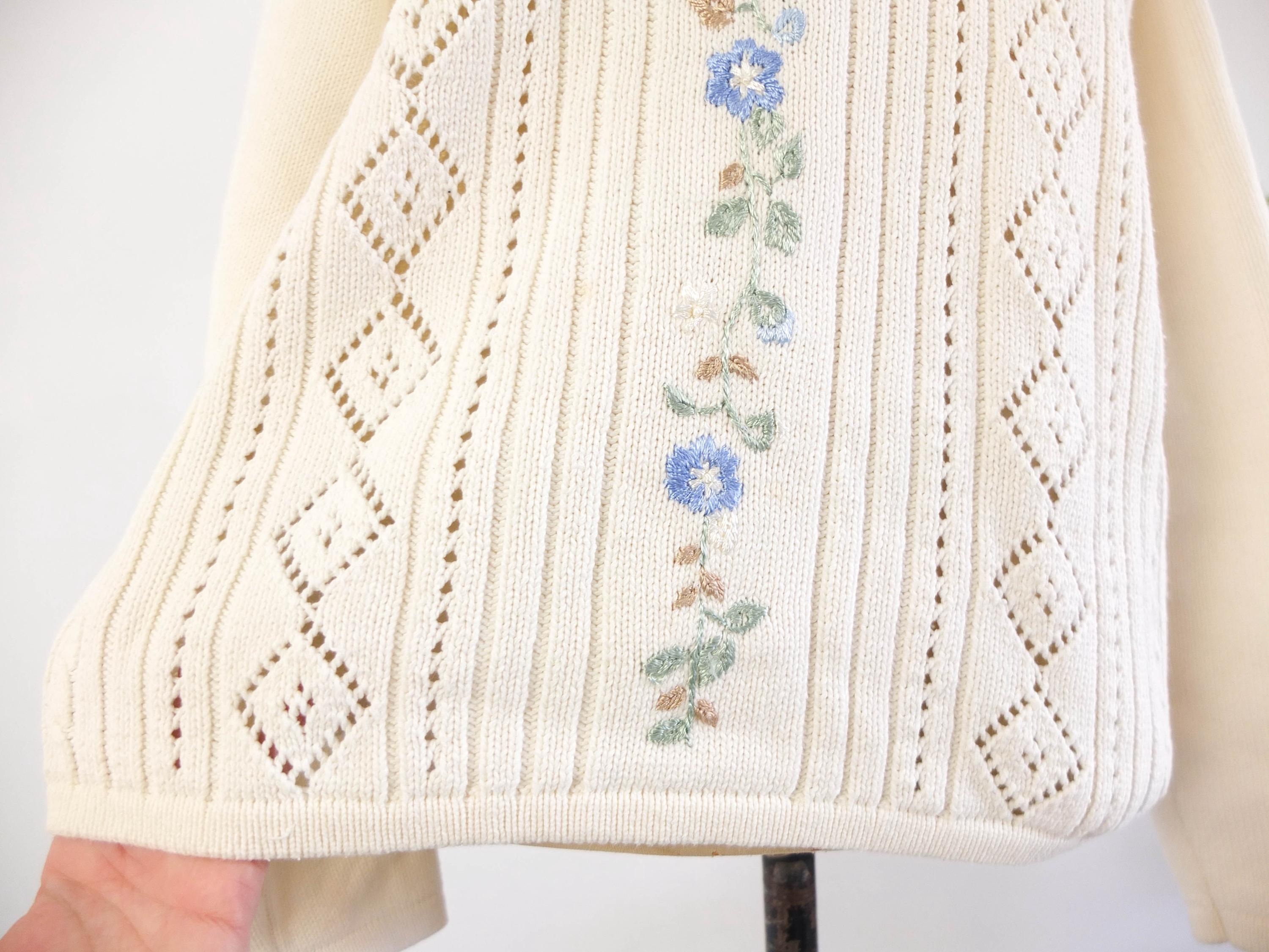 Vintage 90s White Embroidered Floral Sweater, Vintage White Cotton 