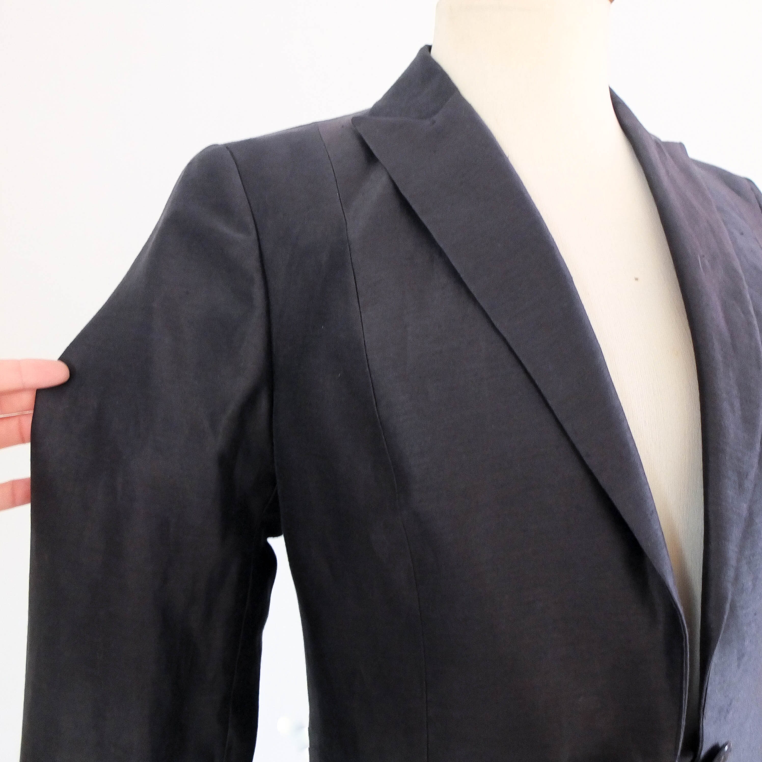 90年代のヴィンテージブラックリネンスカートとジャケットスーツ