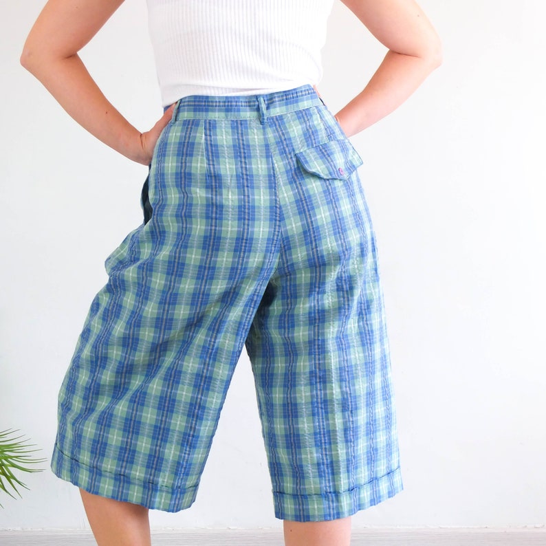 Vintage green cotton pleated bermudas High waist plaid shorts W30 Vintage 90s high waist plaid bermudas shorts Summer wide leg bermudas