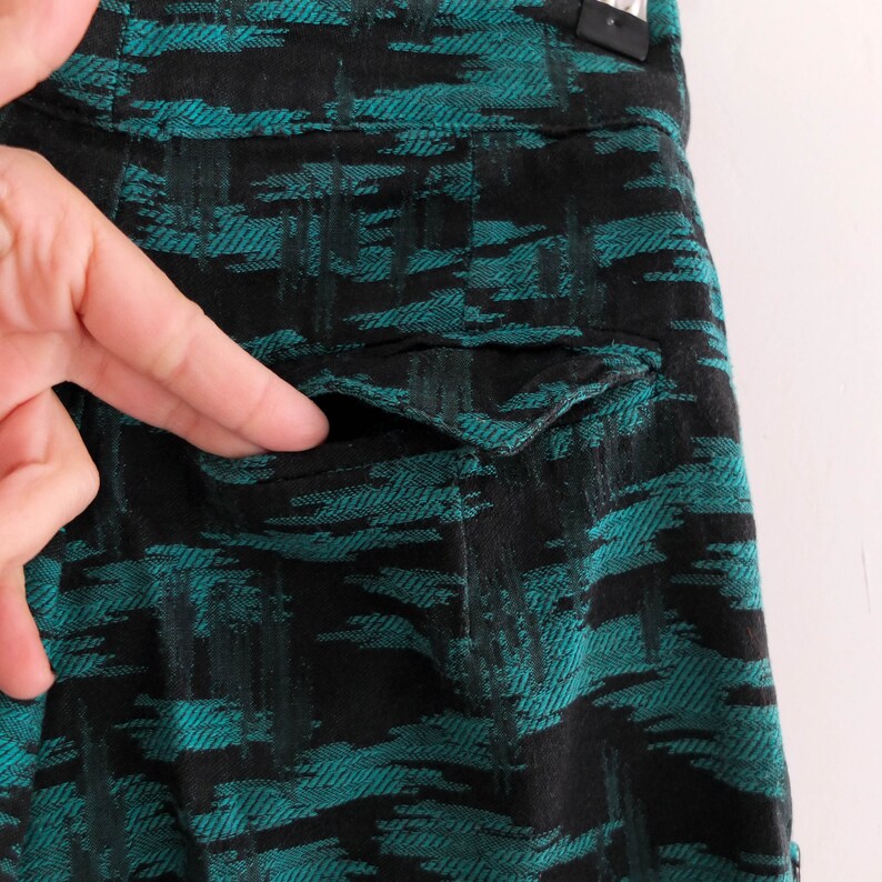 Vintage funky retro pants 80s black green abstract print pants 80s tapered ankle pants size small Vintage 80s high waist baggy pants