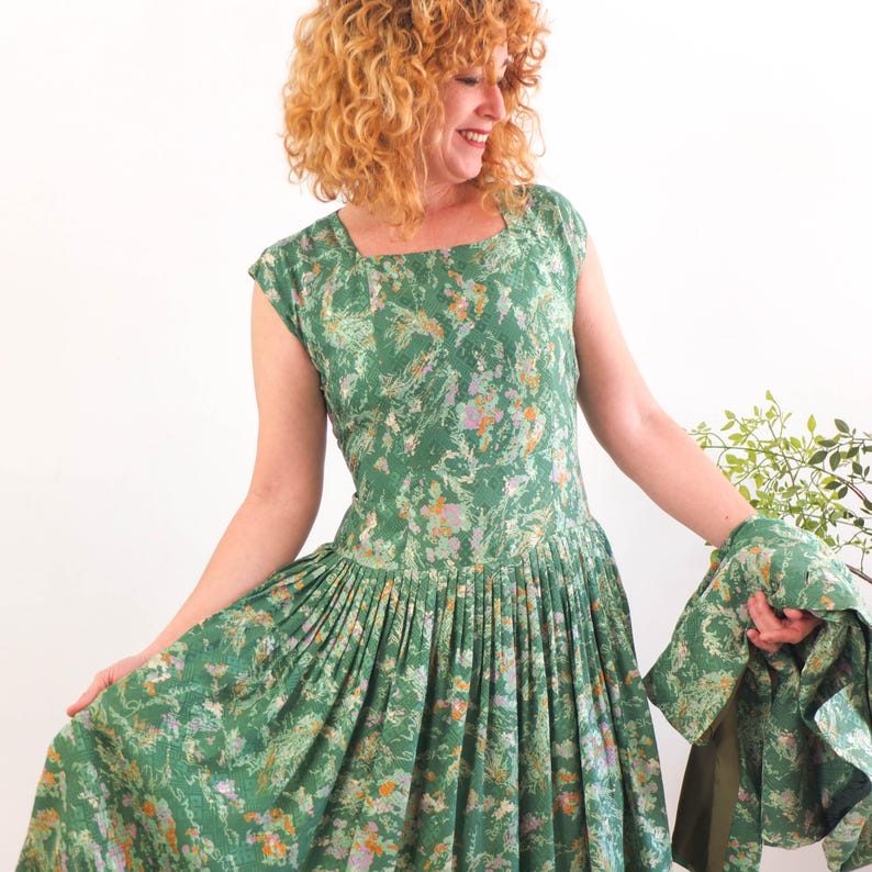 Conjunto vintage de los años 80 con vestido y chaqueta floral, conjunto de dos piezas de vestido de verano con chaqueta ligera de los años 80, traje de cárdigan a juego de los años 80 XL 2XL imagen 4