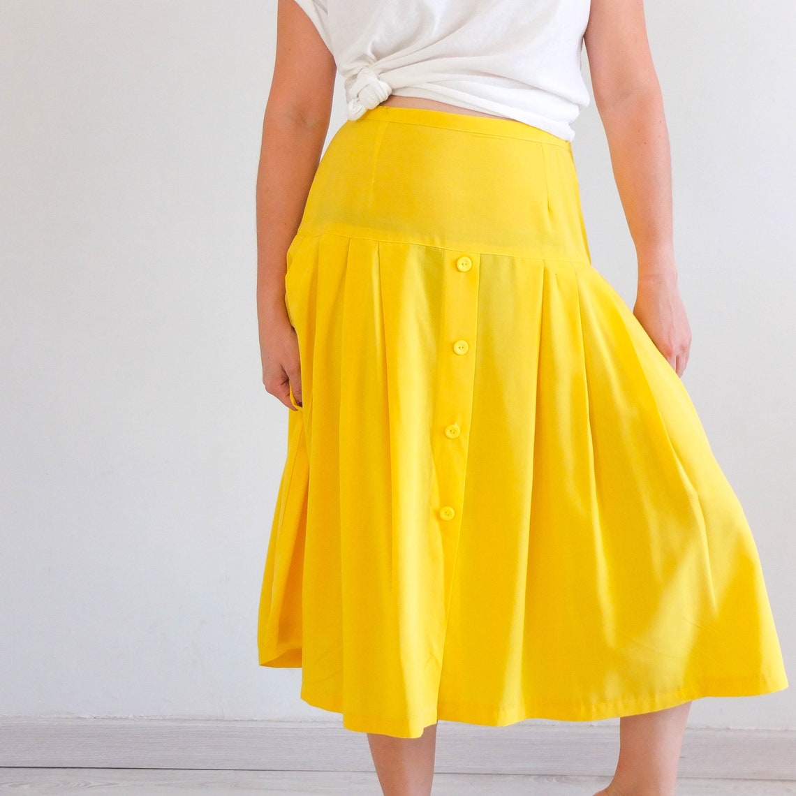 Vintage bright yellow midi skirt Vintage 80s summer high | Etsy
