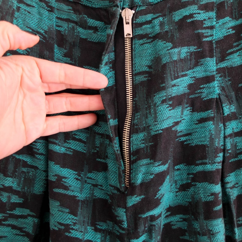 Vintage funky retro pants 80s black green abstract print pants 80s tapered ankle pants size small Vintage 80s high waist baggy pants
