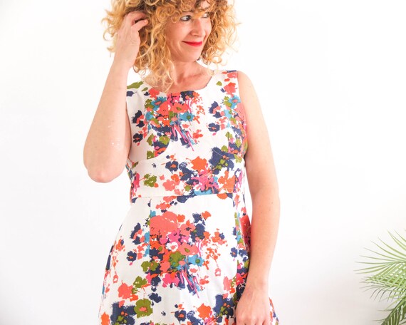 Vintage 70s 60s floral sleeveless mod dress, Vint… - image 3