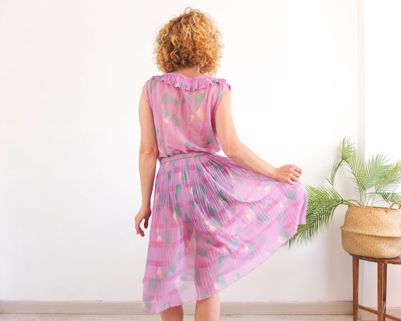 Vintage 80s pleated sundress set, 80s abstract sh… - image 2