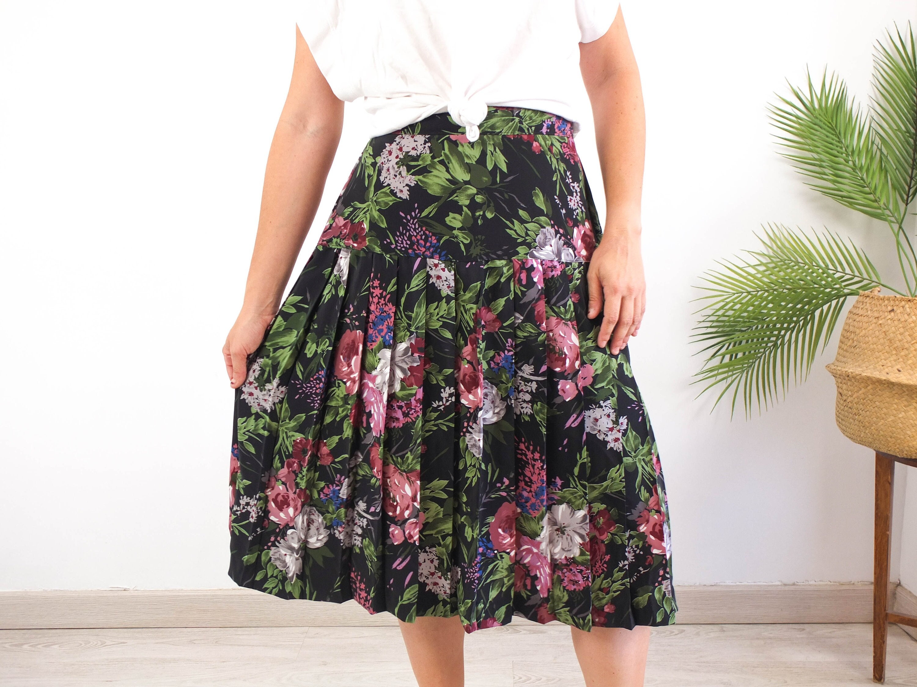 Vintage Black Floral Midi Skirt 90s 80s Floral Pleated Skirt Size M L Vintage Black Romantic Floral Skirt High Waist Pleated Maxi Skirt Etsy UK