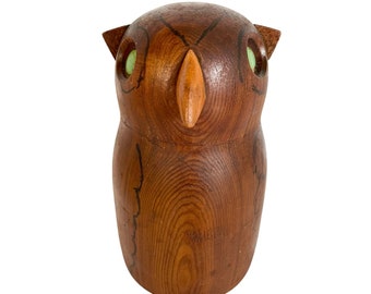 Mid Century Handmade WOOD OWL SCULPTURE / Unique Folk Art / 5-3/4" x 3" / Fabulous Display / Very Good Condition / Rare Collectible Find!