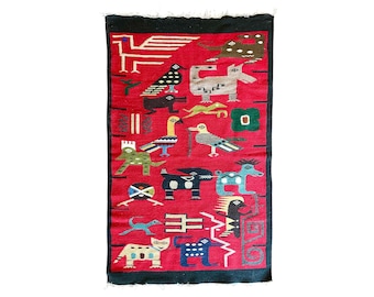 Vintage Peruvian Hand Woven Alpaca WOOL PICTORIAL TAPESTRY / Rug / Wall Hanging / 39" x 24" / Traditional Folk Art Weaving / Fab Display!