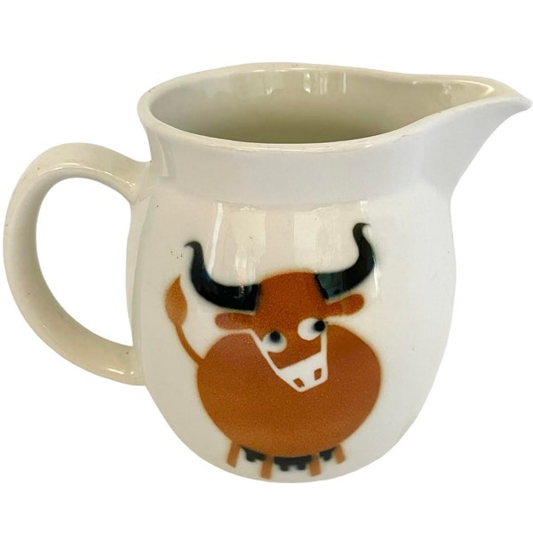 Mid Century (60s) Cool Arabia Finland PORCELAIN BULL PITCHER / Kaj Franck Design / 5-1/4" x 7" / Very Good Condition / Cool Iconic Style!