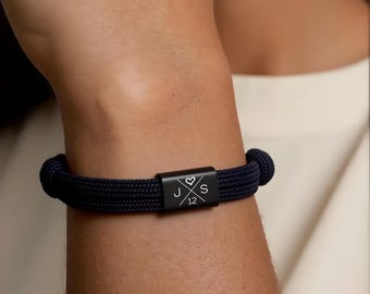 Personalized Paracord Bracelet, Custom Engraved Name, Gift for Kids