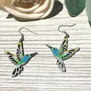 Wooden Hummingbird Earrings, Hummingbird earrings, Hand painted Hummingbird Earrings, Wood Earrings, Bird Wooden Earrings