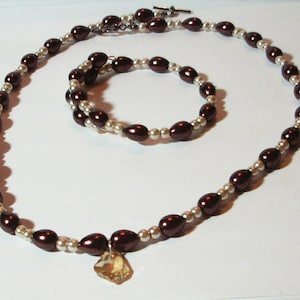 Brown necklace set - Brown and beige beaded 19&quot; necklace with golden crystal pendant and matching bracelet - Crystal necklace - Glass beads