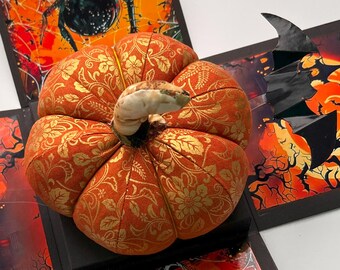 Cotton Pumpkin Gift in Magic Box – Fabric Pumpkin Halloween Decor Spooky Gift Keepsake, Halloween Surprise Home Decoration