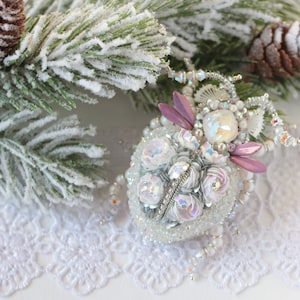 Beaded bug brooch White Embroidered Insect pin  Mom gift from daughter Beetle jewelry Flower bug brooch Embroidered insect Beaded beetle