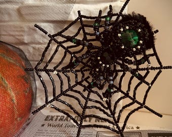 Spider and Web Brooch Set – Beaded Gothic Halloween Jewelry and  Decor