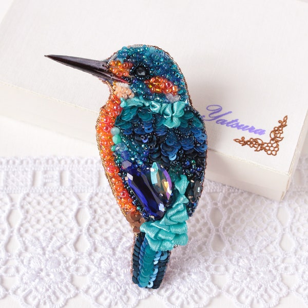 Embroidered kingfisher bird brooch  Mom gift from daughter Crystal bird pin Shawl pin Wife winter jewelry Kingfisher lapel pin Bird jewelry