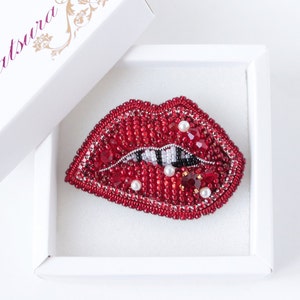 Embroidered Red Lips Brooch: Beaded Kiss Me Pin, Valentine&#39;s Gift