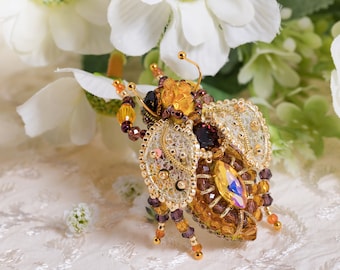 Small Queen bee embroidered brooch with crystals Insect jewelry Bumble bee pin