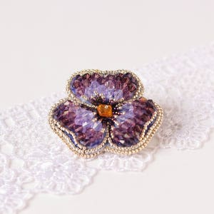 Pansy brooch Embroidered pin Gift for mom Bridal brooch Valentines Day Gift Pansy pin Bead brooch Flower brooch Viola brooch